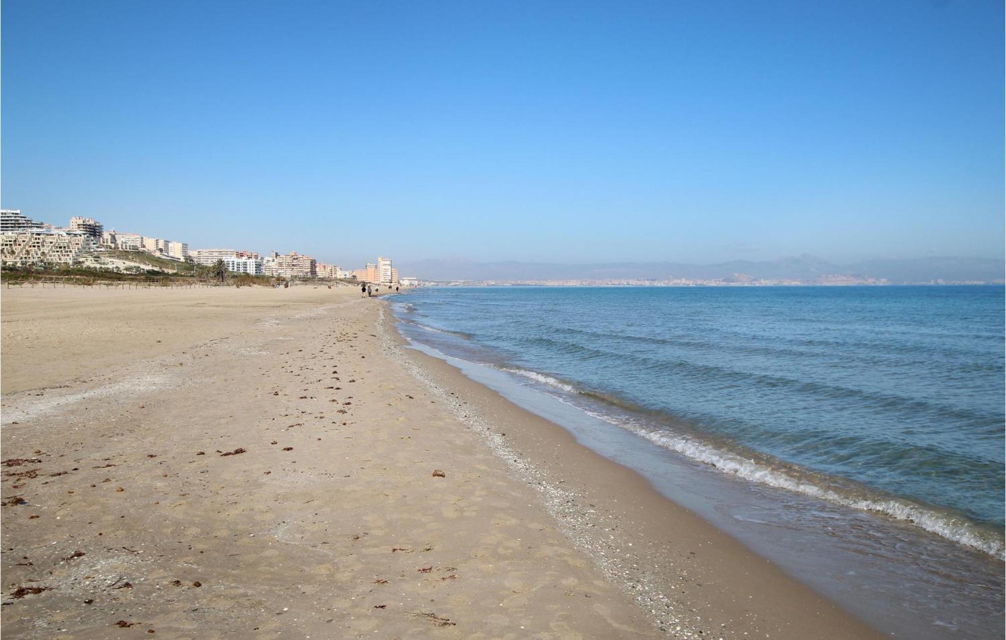 Beach Front Apartment In Los Arenales Del Sol Exterior foto